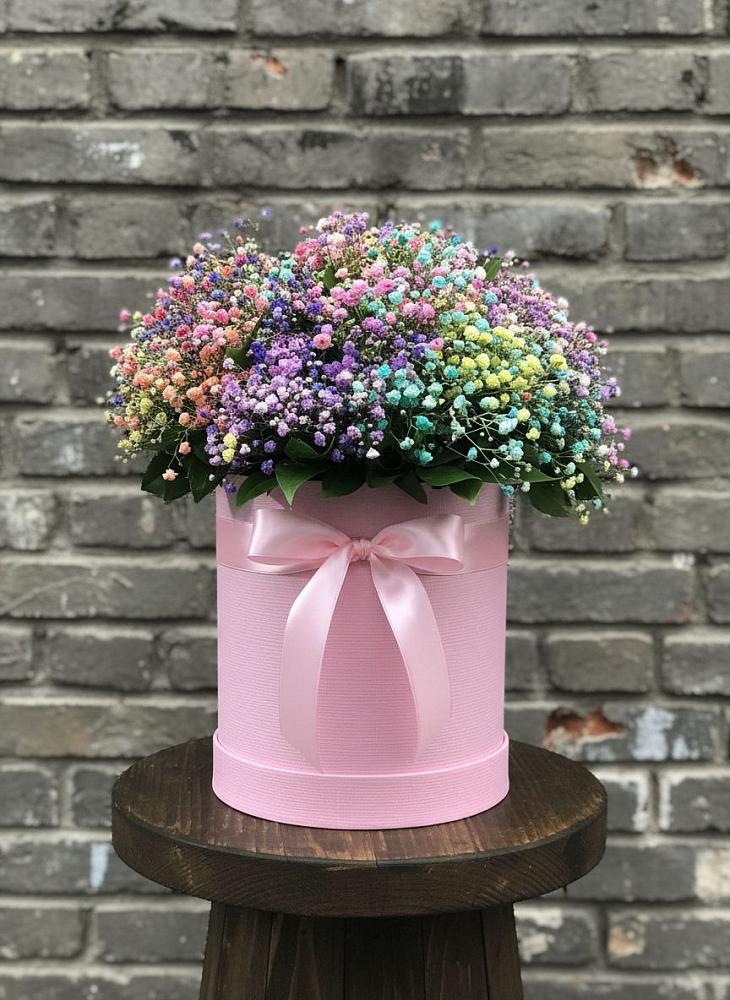 Цветочная композиция из Гипсофила и Розы в шляпной коробке в Тучково