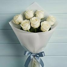 Букет 7 Белых роз Эдлесс Лав в Тучково