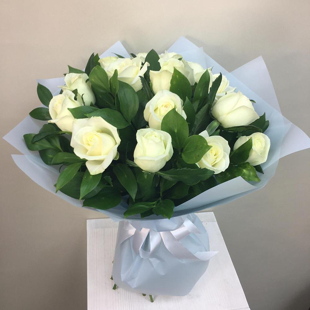Букет 15 Белых роз Проуд в Тучково