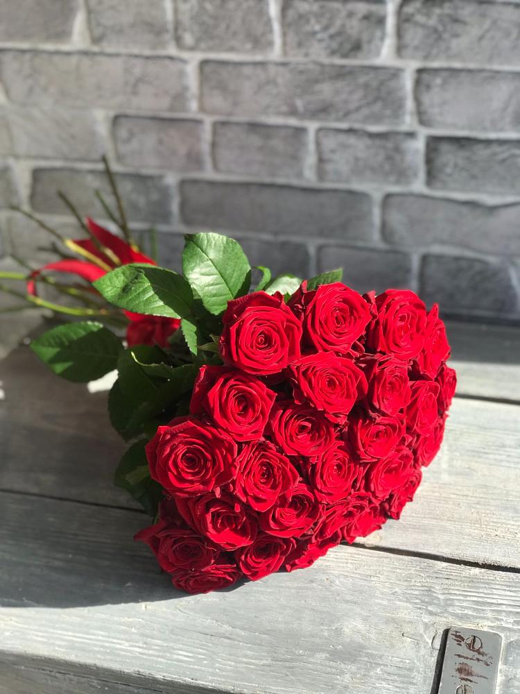 Букет Красные розы Фридом в Тучково