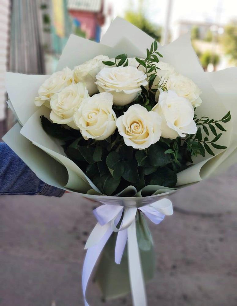 Букет Белые розы Проуд в Тучково
