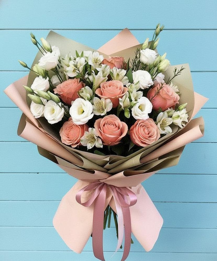 Букет цветов из: Розы, Альстромерии и Лизиантусы в Тучково