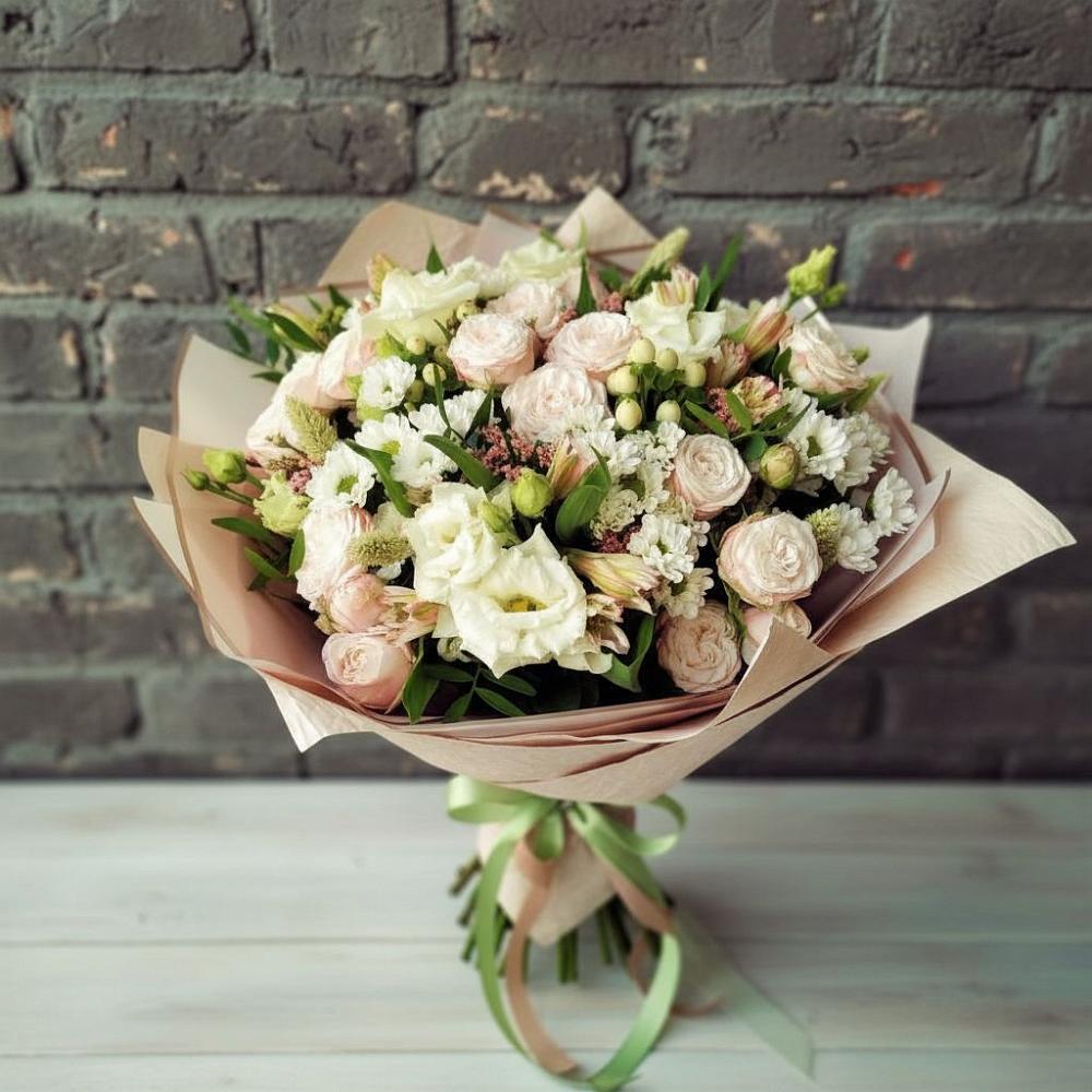 Букет нежное ассорти в Тучково Букет цветов из: Альстромерии, Розы и Хризантемы в Тучково