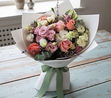 Букет цветов из:  Розы, Лизиантусы и Гвоздики в Тучково