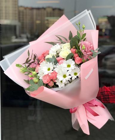 Букет цветов из: Розы, Лизиантусы и Хризантемы в Тучково