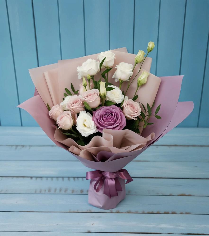 Букет цветов из: Розы и Лизиантусы в Тучково